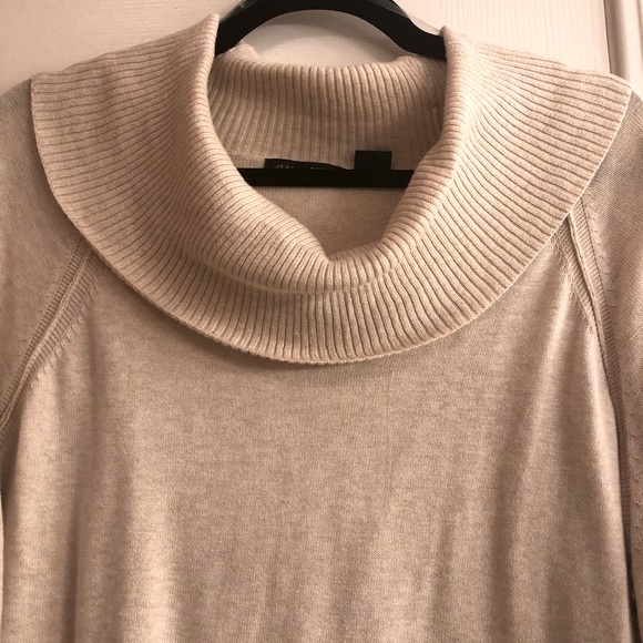 Cowl tunic neck long sleeve sweater - Picture 2 of 5